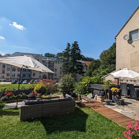 F2 - Urlaubsmagie Sauna, Whirlpool, Pool & Garten 赛博尼茨