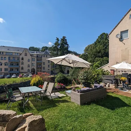 F2 - Urlaubsmagie Sauna, Pool & Garten