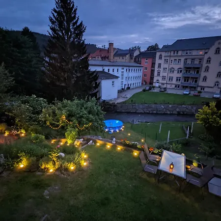 F2 - Urlaubsmagie Sauna, Pool & Garten Апартаменты