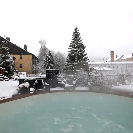 公寓 F2 - Urlaubsmagie Sauna, Whirlpool, Pool & Garten *