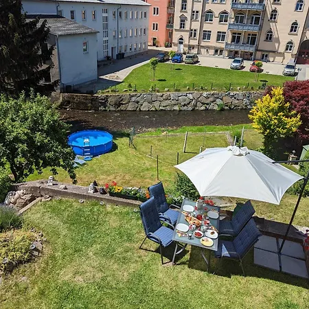 F2 - Urlaubsmagie Sauna, Whirlpool, Pool & Garten 公寓 *