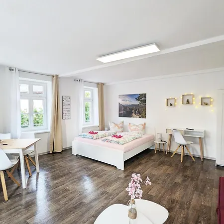 Апартаменты F2 - Urlaubsmagie Sauna, Pool & Garten