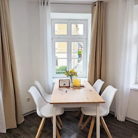 F2 - Urlaubsmagie Sauna, Pool & Garten Appartamento *