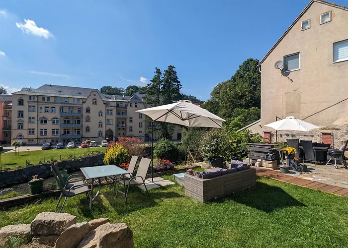 F2 - Urlaubsmagie Sauna, Pool & Garten