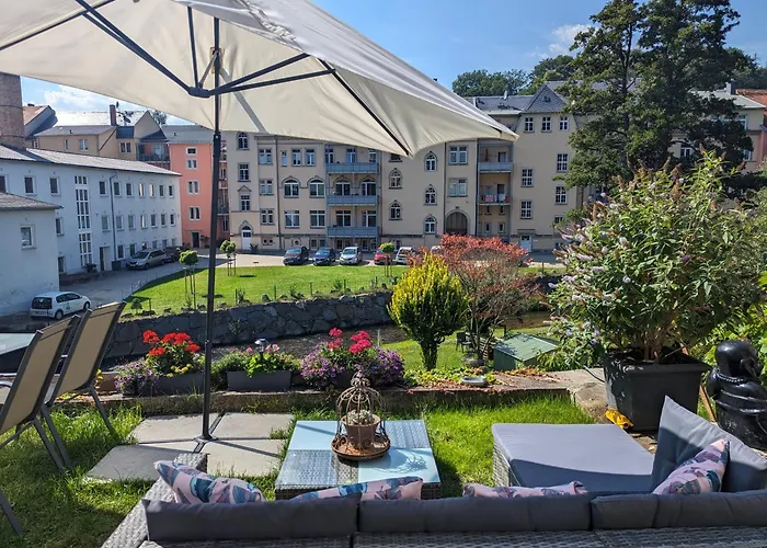 F2 - Urlaubsmagie Sauna, Pool & Garten *