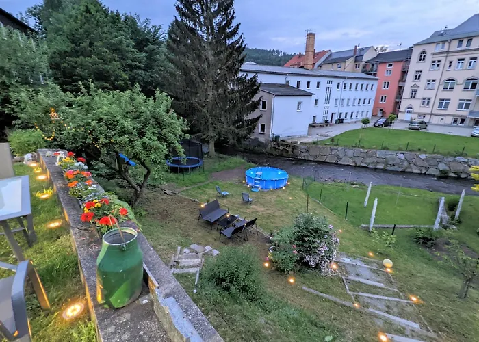 F2 - Urlaubsmagie Sauna, Pool & Garten